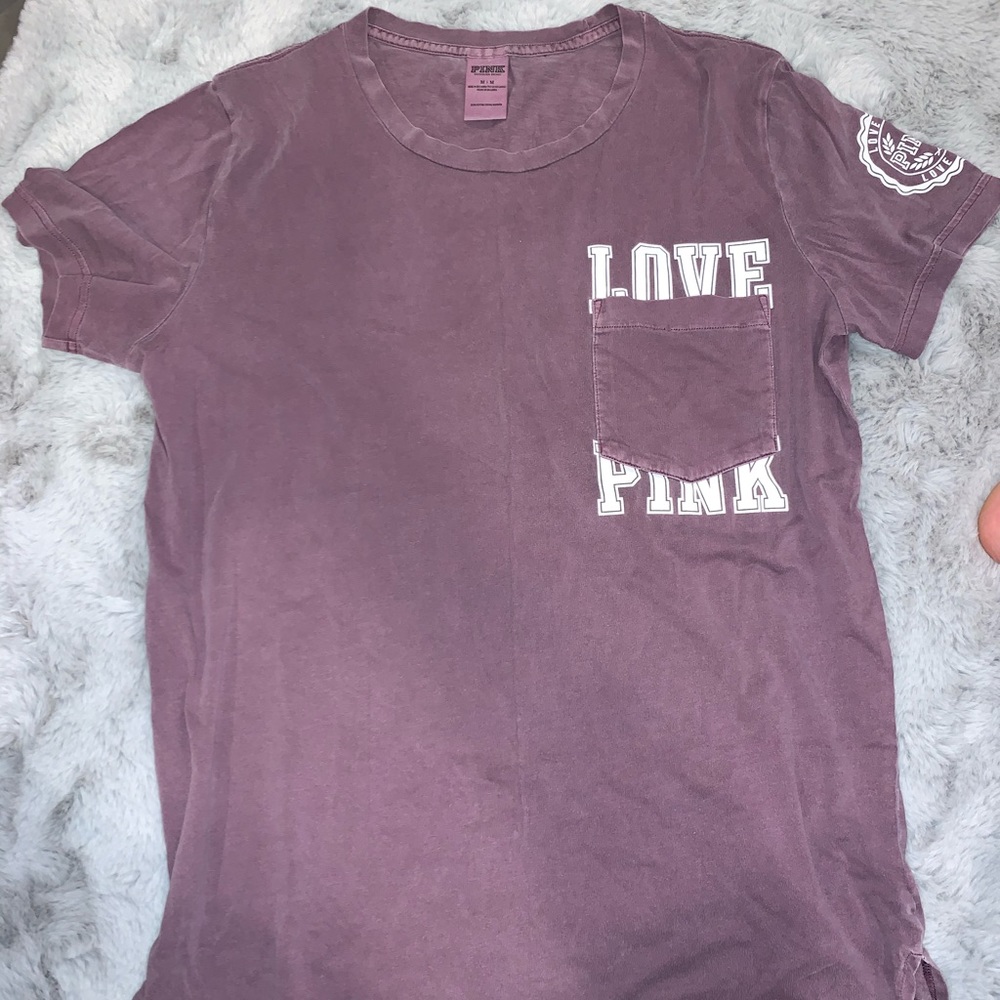 “VS pink” t shirt